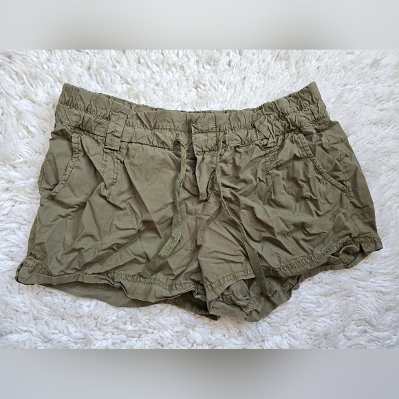 GAP Pants - Gap Olive Green Women's Shorts